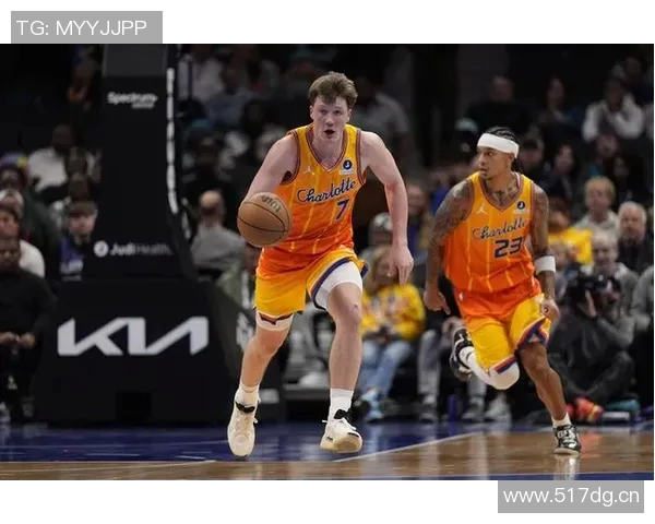 克尼佩尔表现抢眼11投6中斩获19分10篮板9助攻接近三双