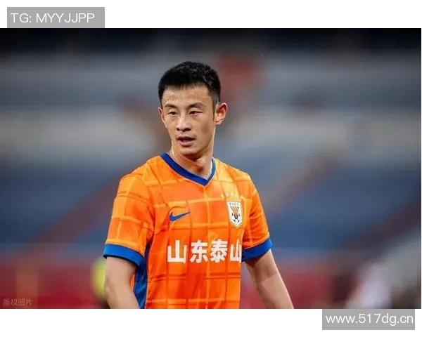 彭欣力冬训随青岛西海岸队在海口展开新征程