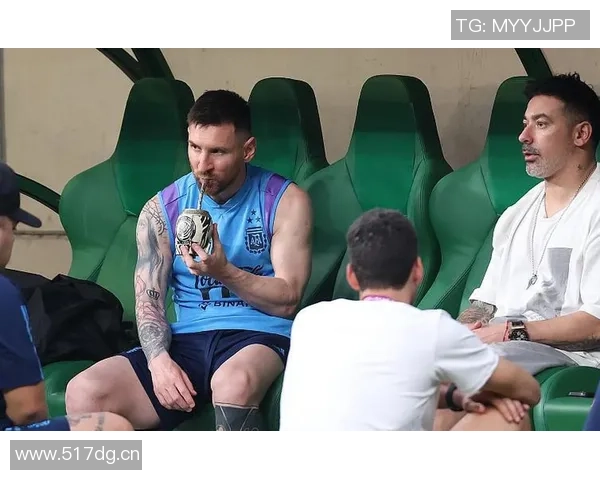 梅西与老友马克西罗德里格斯重聚畅谈足球与马黛茶的美好回忆